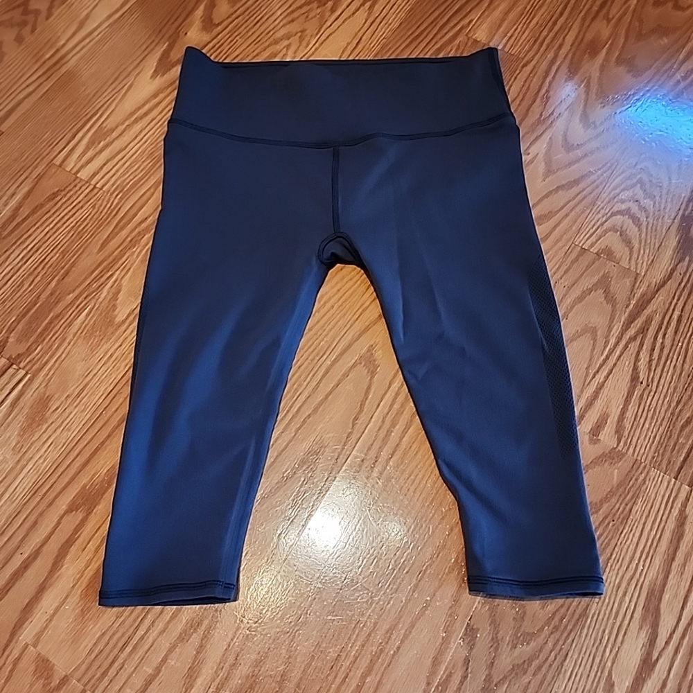 Lululemon capris leggings size 12/xl running‎